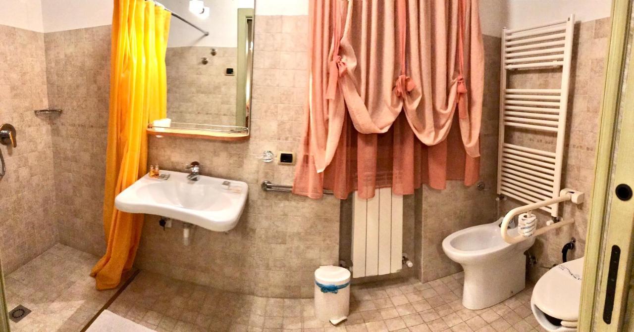 Agriturismo Il Casale Morrovalle Ngoại thất bức ảnh