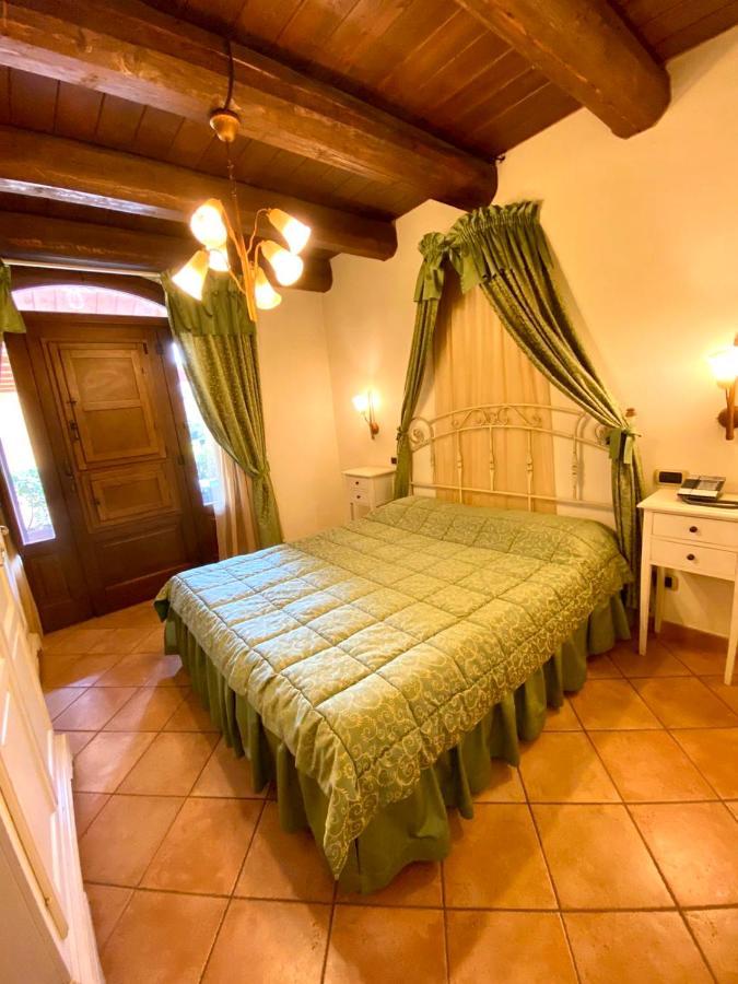 Agriturismo Il Casale Morrovalle Ngoại thất bức ảnh