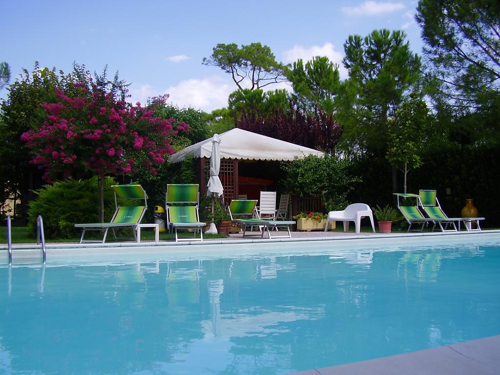 Agriturismo Il Casale Morrovalle Ngoại thất bức ảnh