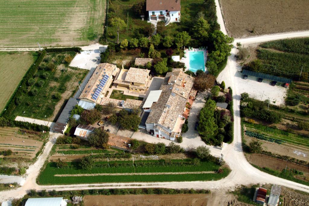 Agriturismo Il Casale Morrovalle Ngoại thất bức ảnh