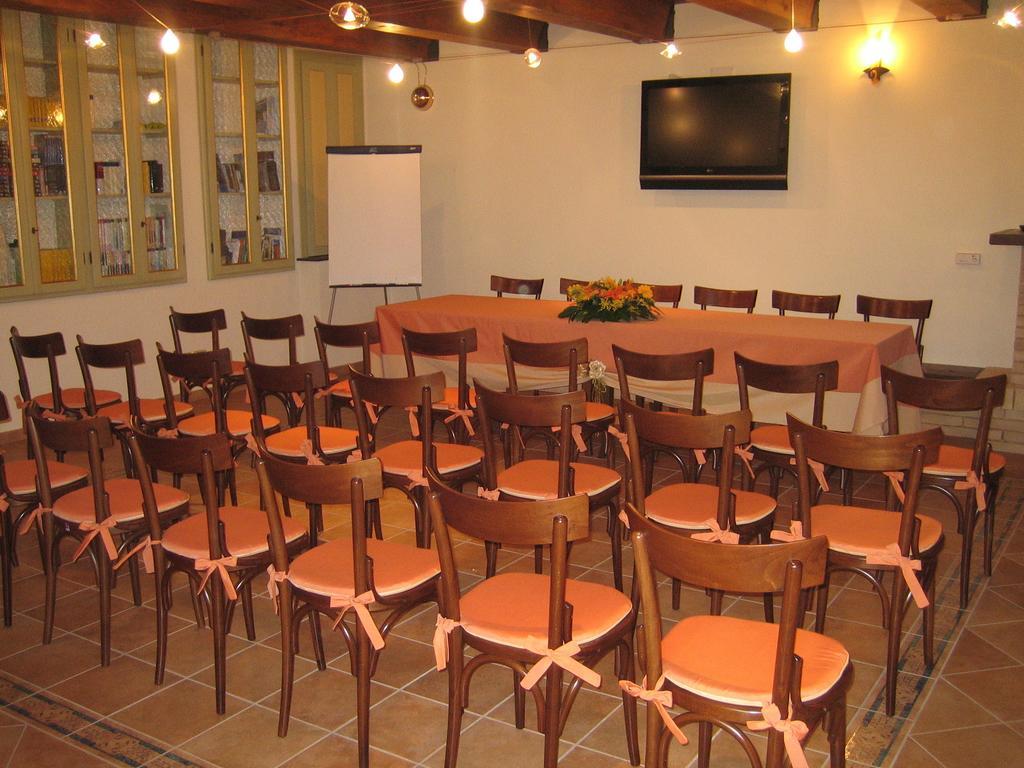 Agriturismo Il Casale Morrovalle Ngoại thất bức ảnh