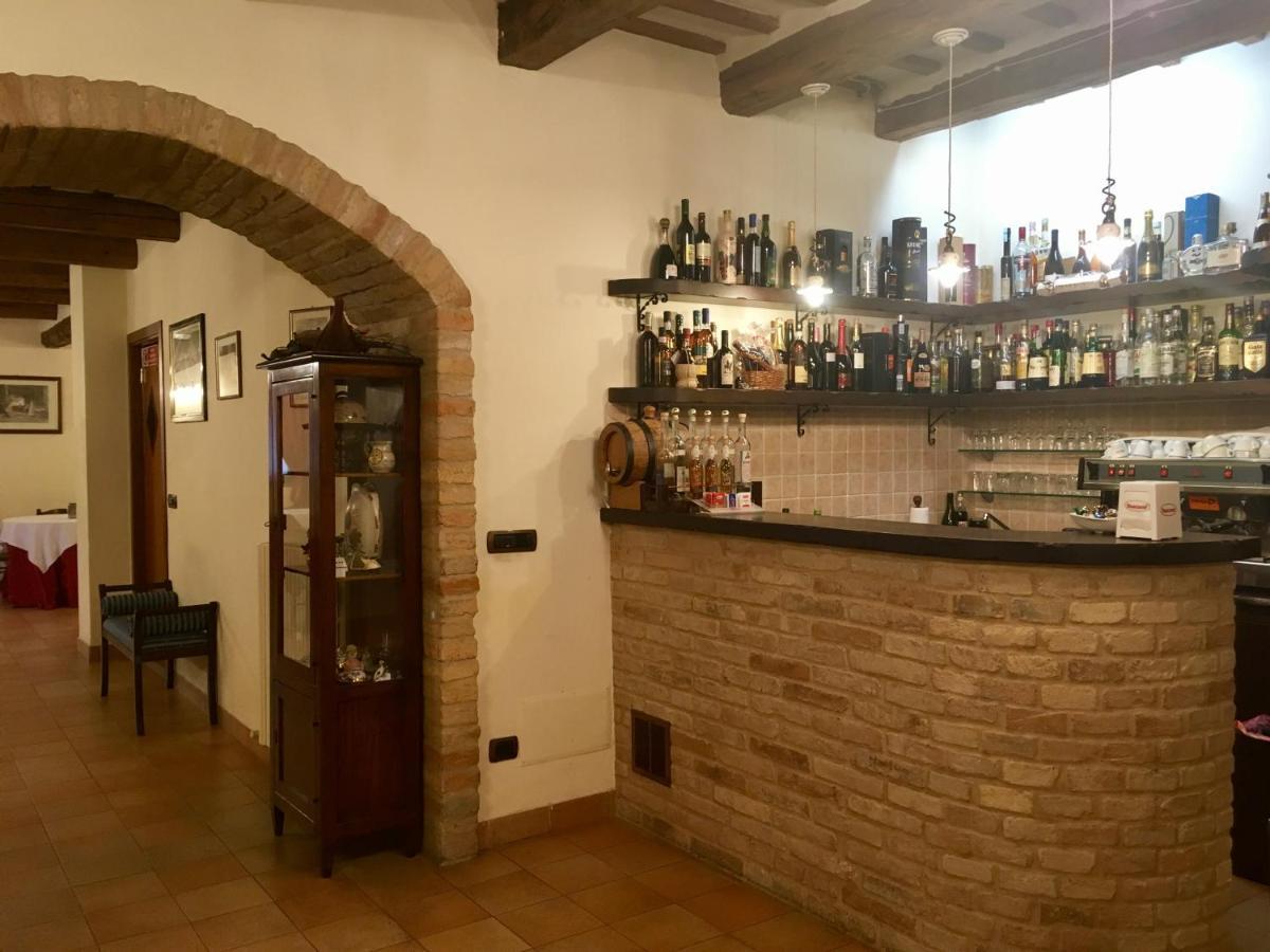 Agriturismo Il Casale Morrovalle Ngoại thất bức ảnh